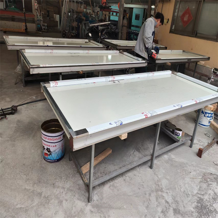 石家庄铅门能隔住辐射吗